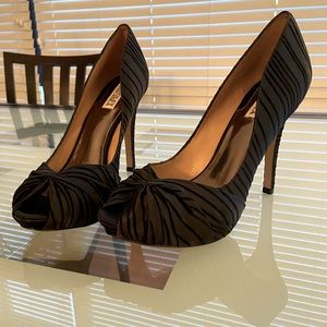 Badgely Mischka Black Satin Peep Toe Heels